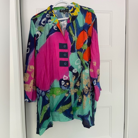 Claire Desjardins 3/4 Sleeve Button blouse w/ frill collar “A llittle Sparkle” - Picture 3 of 8